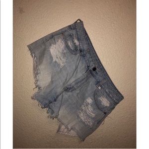 ***SOLD** American Eagle HW jean shorts